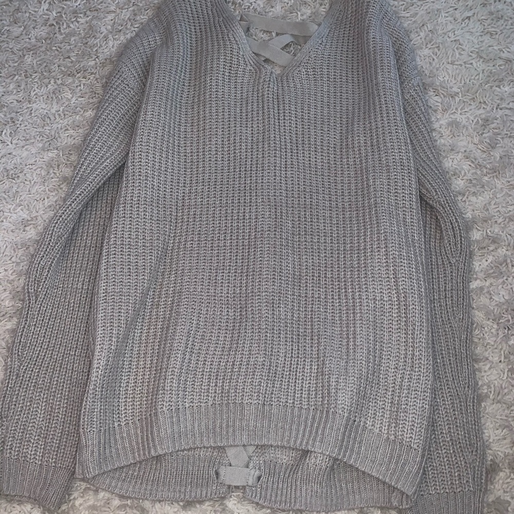Light grey sweater